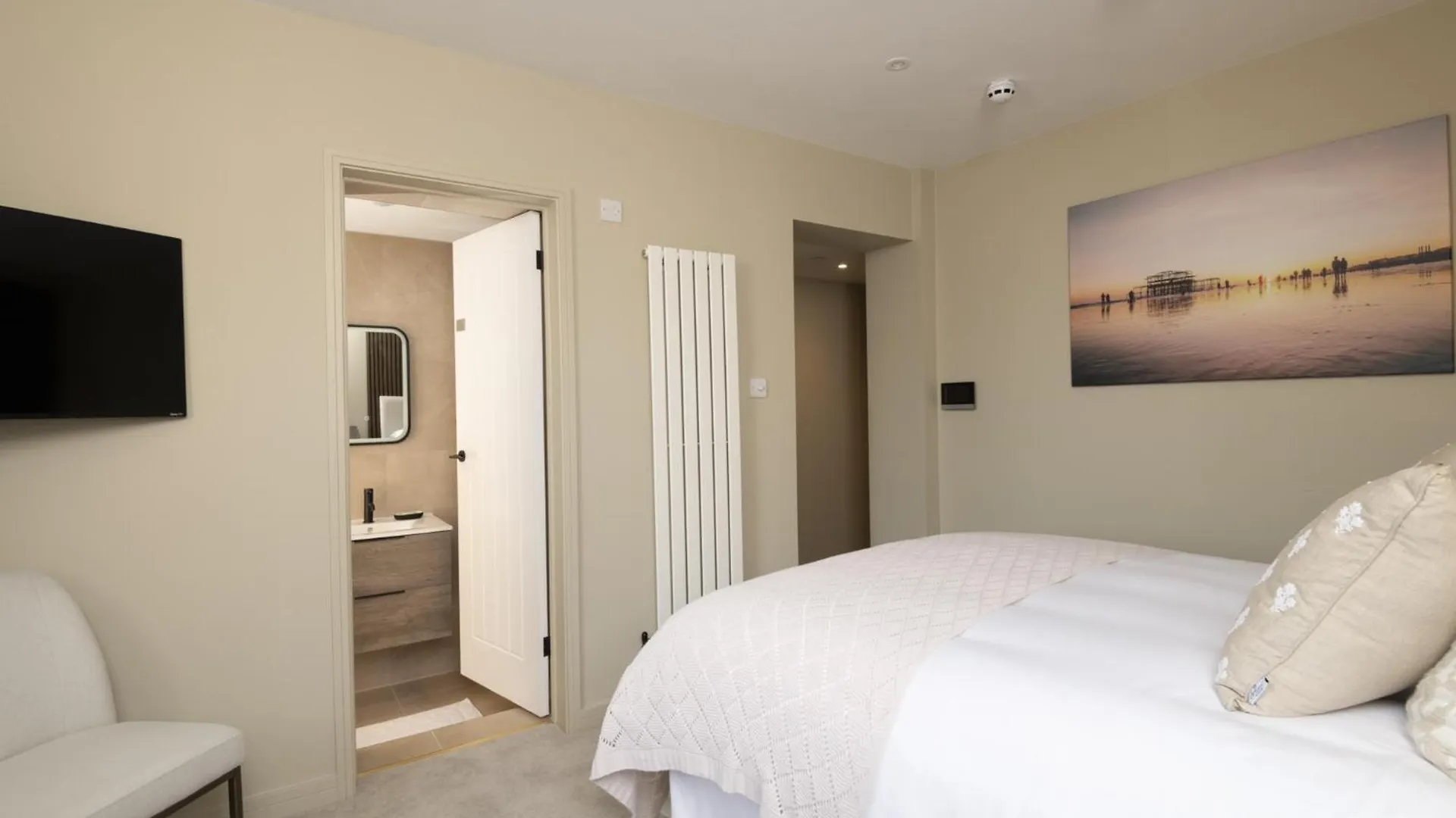 Kings Road Suites Brighton