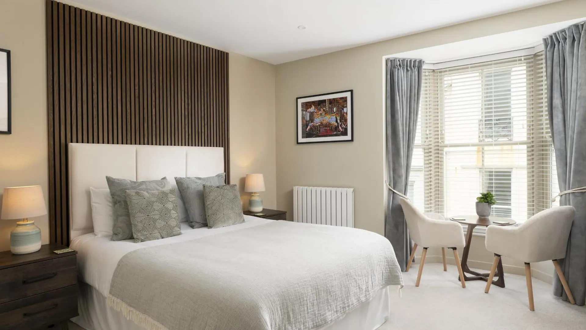 Kings Road Suites Brighton