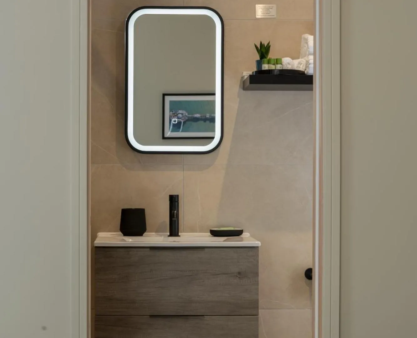 Kings Road Suites Brighton